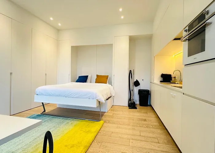 Fischer A La Petrusse 001 아파트 *