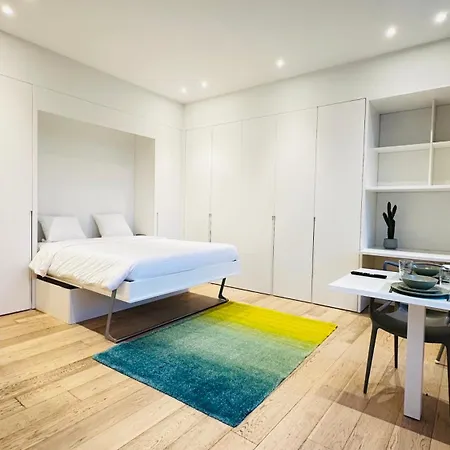 Fischer A La Petrusse 001