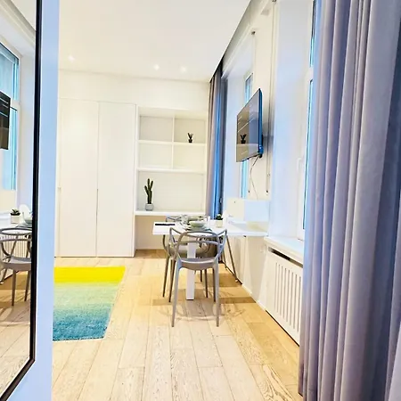 Fischer A La Petrusse 001 Апартаменты